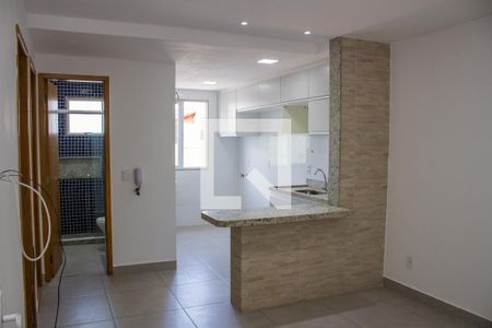 Sala de apartamento para alugar com 2 quartos, 42m² em Piedade, Rio de Janeiro