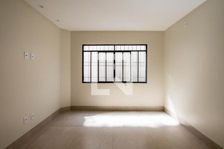 Casa para alugar com 280m², 4 quartos e 1 vaga Casa para alugar com 280m², 4 quartos e 1 vagaSuíte 2