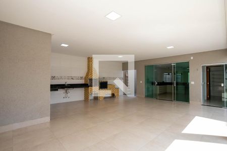 Casa para alugar com 280m², 4 quartos e 1 vaga Casa para alugar com 280m², 4 quartos e 1 vagaÁrea gourmet