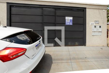 Casa para alugar com 280m², 4 quartos e 1 vaga Casa para alugar com 280m², 4 quartos e 1 vagaFachada