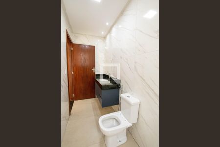 Casa para alugar com 280m², 4 quartos e 1 vaga Casa para alugar com 280m², 4 quartos e 1 vagaBanheiro da suite 2