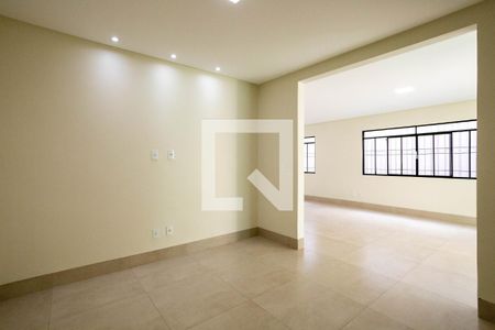 Sala 2 de casa para alugar com 4 quartos, 280m² em Setor Santos Dumont, Goiânia