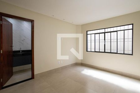 Casa para alugar com 280m², 4 quartos e 1 vaga Casa para alugar com 280m², 4 quartos e 1 vagaSuíte 2