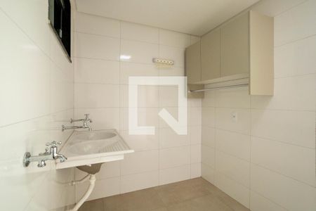 Casa para alugar com 280m², 4 quartos e 1 vaga Casa para alugar com 280m², 4 quartos e 1 vagaÁrea de Serviço