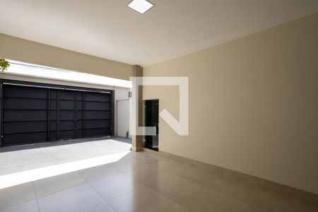 Casa para alugar com 280m², 4 quartos e 1 vaga Casa para alugar com 280m², 4 quartos e 1 vagaGaragem