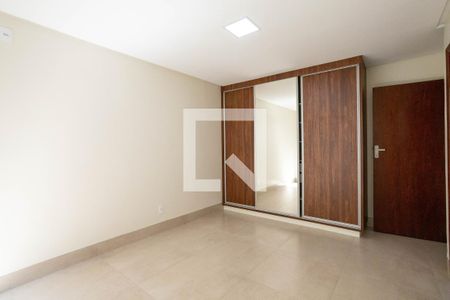 Casa para alugar com 280m², 4 quartos e 1 vaga Casa para alugar com 280m², 4 quartos e 1 vagaSuíte 2