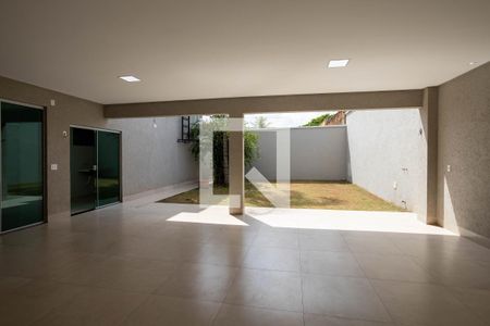 Casa para alugar com 280m², 4 quartos e 1 vaga Casa para alugar com 280m², 4 quartos e 1 vagaÁrea gourmet