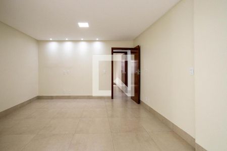 Sala 3 de casa para alugar com 4 quartos, 280m² em Setor Santos Dumont, Goiânia