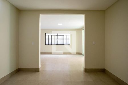 Sala 2 de casa para alugar com 4 quartos, 280m² em Setor Santos Dumont, Goiânia