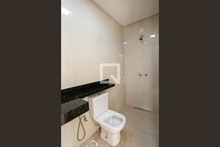 Casa para alugar com 280m², 4 quartos e 1 vaga Casa para alugar com 280m², 4 quartos e 1 vagaBanheiro de serviço