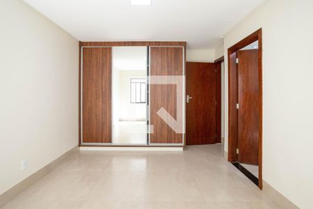 Casa para alugar com 280m², 4 quartos e 1 vaga Casa para alugar com 280m², 4 quartos e 1 vagaSuíte 2