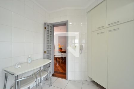 Apartamento à venda com 172m², 3 quartos e 3 vagasCozinha