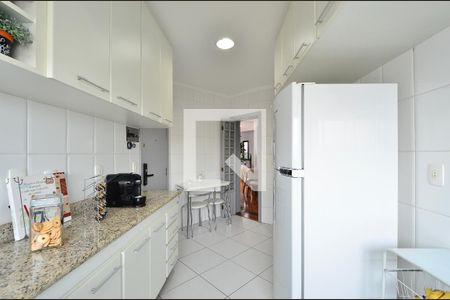 Apartamento à venda com 172m², 3 quartos e 3 vagasCozinha