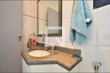 Apartamento à venda com 172m², 3 quartos e 3 vagasBanheiro da Suíte