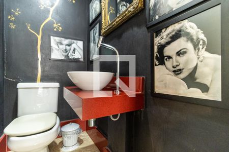 Apartamento à venda com 220m², 3 quartos e 3 vagasLavabo