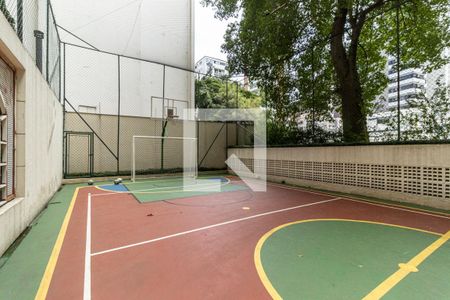 Apartamento à venda com 220m², 3 quartos e 3 vagasQuadra