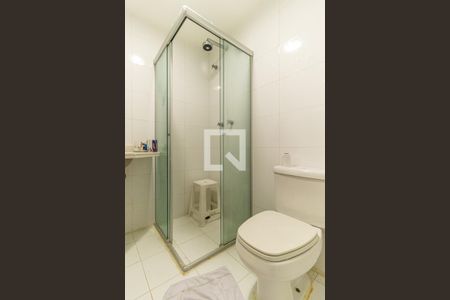 Apartamento à venda com 220m², 3 quartos e 3 vagasBanheiro Social - Box