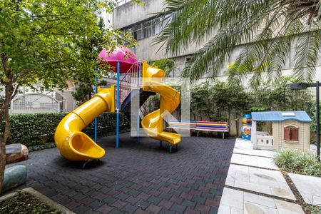 Apartamento à venda com 220m², 3 quartos e 3 vagasPlayground