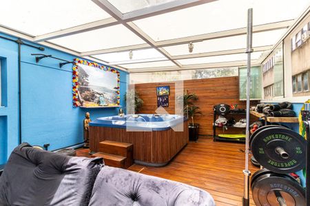 Apartamento à venda com 220m², 3 quartos e 3 vagasJacuzzi