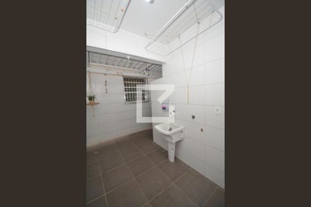 Apartamento à venda com 76m², 3 quartos e 1 vagaÁrea de Serviço