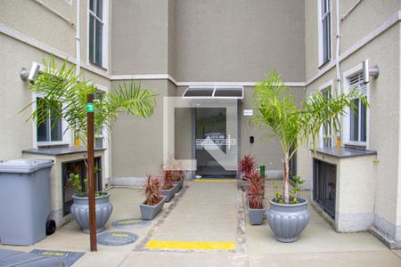 Fachada do bloco de apartamento para alugar com 2 quartos, 42m² em Vila Lage, São Gonçalo