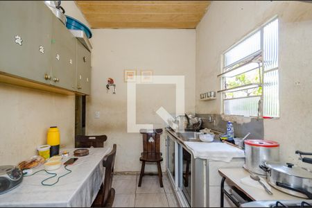 Casa à venda com 200m², 2 quartos e 2 vagasCozinha