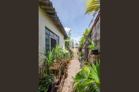 Casa à venda com 200m², 2 quartos e 2 vagasEntrada