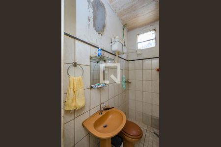 Casa à venda com 200m², 2 quartos e 2 vagasBanheiro