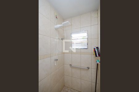 Casa à venda com 200m², 2 quartos e 2 vagasBanheiro da Suíte