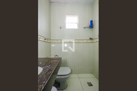 Casa à venda com 200m², 2 quartos e 2 vagasBanheiro Social