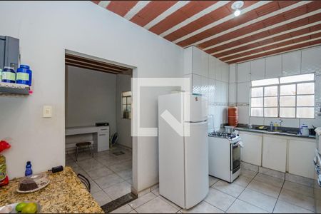 Casa à venda com 200m², 2 quartos e 2 vagasCozinha