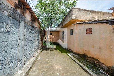 Casa à venda com 200m², 2 quartos e 2 vagasQuintal