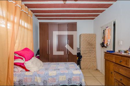 Casa à venda com 200m², 2 quartos e 2 vagasSuíte