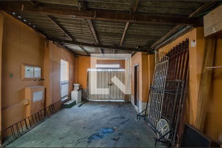 Casa à venda com 200m², 2 quartos e 2 vagasGaragem