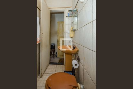 Casa à venda com 200m², 2 quartos e 2 vagasBanheiro