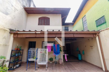 Casa à venda com 200m², 3 quartos e 2 vagasQuintal