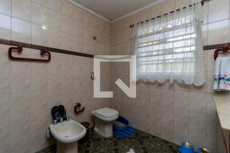 Casa à venda com 200m², 3 quartos e 2 vagasBanheiro