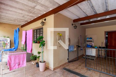 Casa à venda com 200m², 3 quartos e 2 vagasQuintal