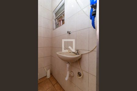 Casa à venda com 200m², 3 quartos e 2 vagasBanheiro de Serviço