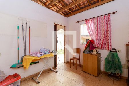 Casa à venda com 200m², 3 quartos e 2 vagasQuarto de Serviço