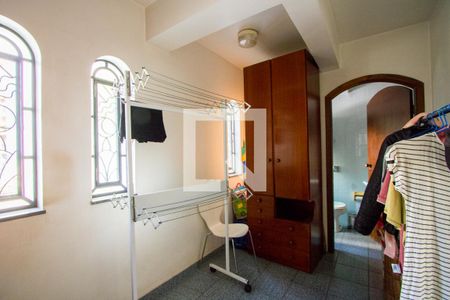 Casa à venda com 400m², 4 quartos e 5 vagas Casa à venda com 400m², 4 quartos e 5 vagasQuarto de serviço