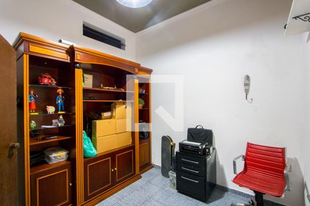 Casa à venda com 400m², 4 quartos e 5 vagas Casa à venda com 400m², 4 quartos e 5 vagasEscritório