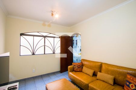 Casa à venda com 400m², 4 quartos e 5 vagas Casa à venda com 400m², 4 quartos e 5 vagasSala de TV