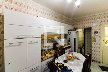 Casa à venda com 130m², 4 quartos e sem vaga Casa à venda com 130m², 4 quartos e sem vagaCozinha