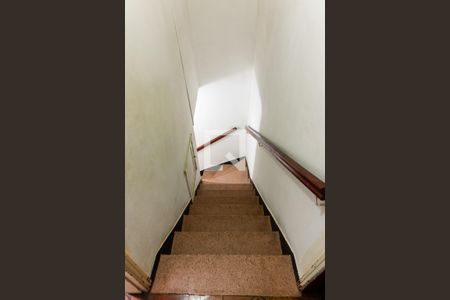 Escada de Acesso aos Quartos de casa à venda com 4 quartos, 130m² em Vila Guaca, São Paulo