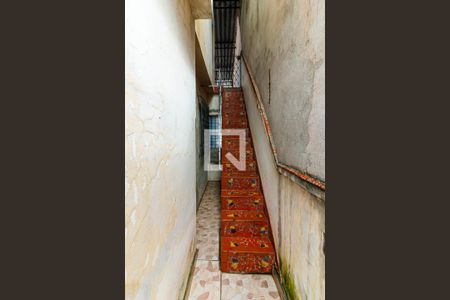 Casa à venda com 130m², 4 quartos e sem vaga Casa à venda com 130m², 4 quartos e sem vagaEscada de Acesso à Varanda da Cobertura