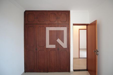 Apartamento à venda com 135m², 3 quartos e 2 vagasQuarto 2