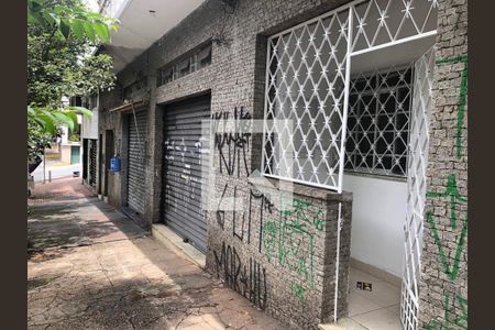 Casa à venda com 6 quartos, 218m² em Cambuci, São Paulo