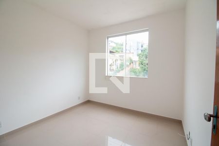 Quarto de apartamento à venda com 2 quartos, 54m² em Novo Horizonte, Betim