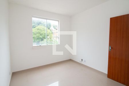 Quarto de apartamento para alugar com 2 quartos, 54m² em Novo Horizonte, Betim